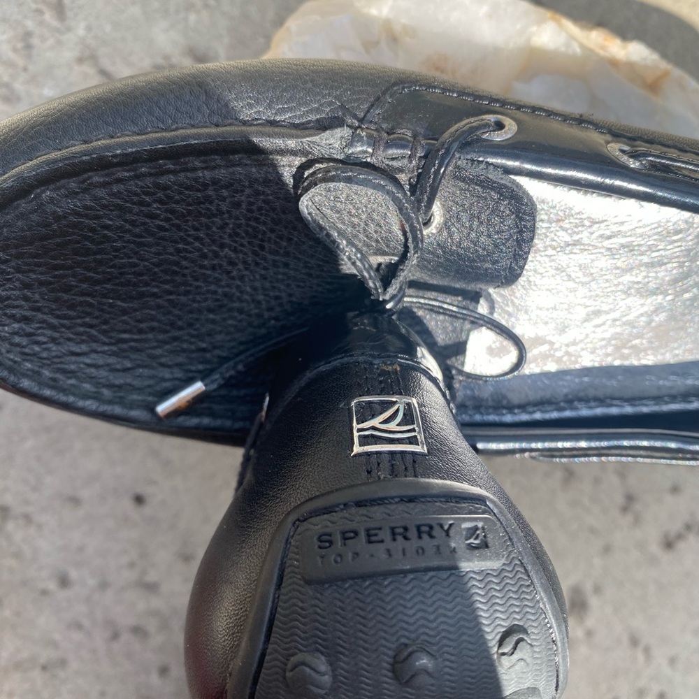 Sperry Black Leather Loafers women’s 6.5 - Picture 2 of 9
